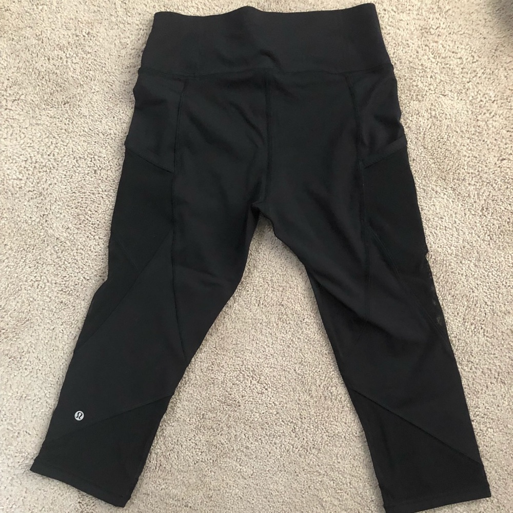 Lululemon crop tights with mesh